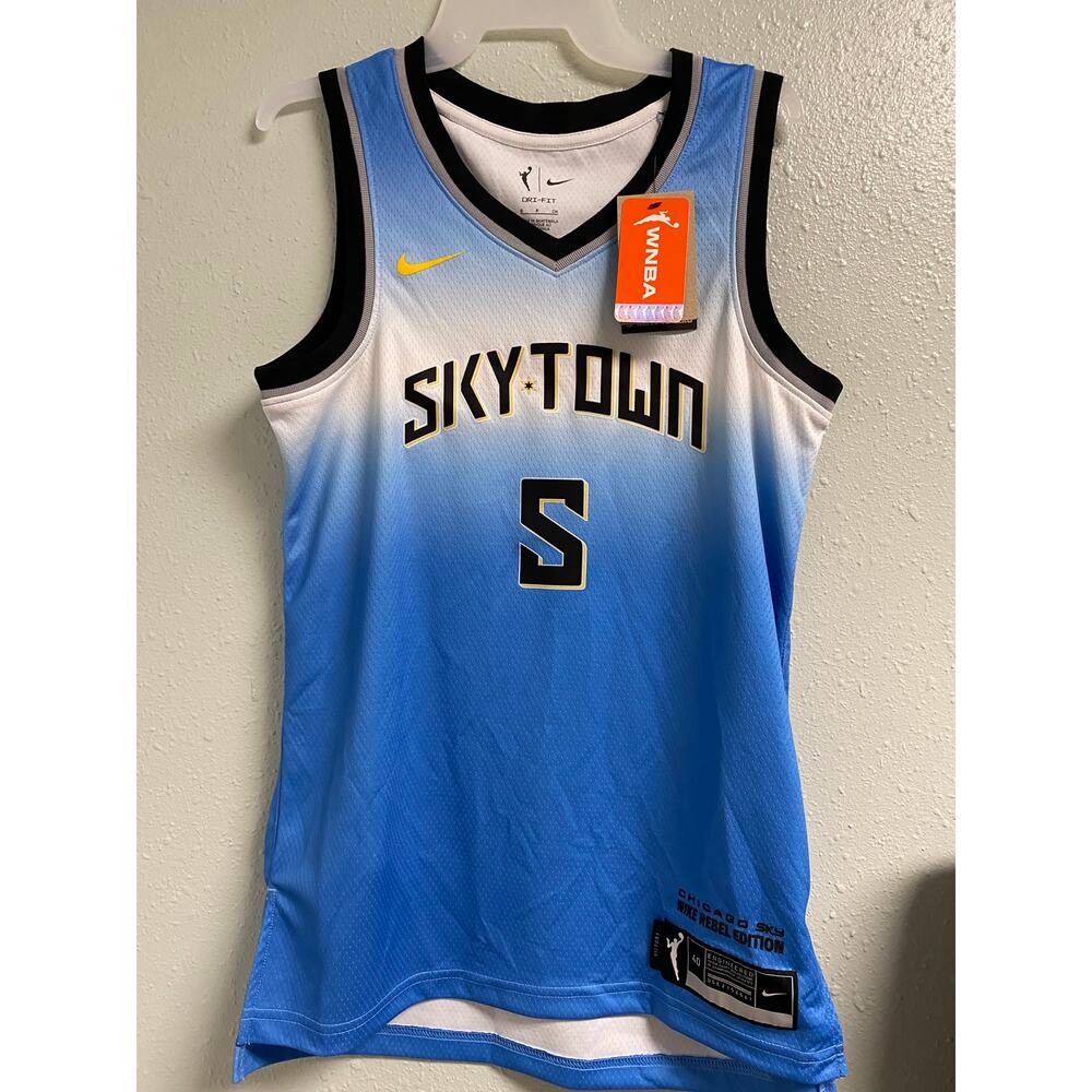 Nike Womens Chicago Skytown #5 basketball Jersery- Size S- NWT-NN